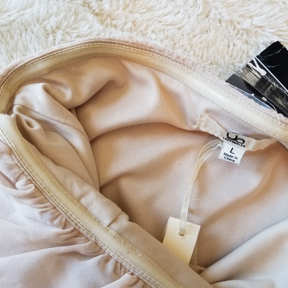 Adorable dress - Picture 6 of 7